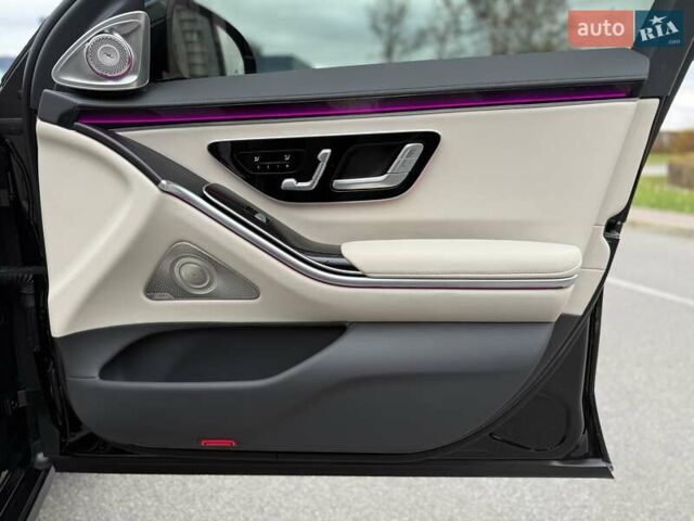 Черный Мерседес С Класс, объемом двигателя 3 л и пробегом 37 тыс. км за 120000 $, фото 27 на Automoto.ua