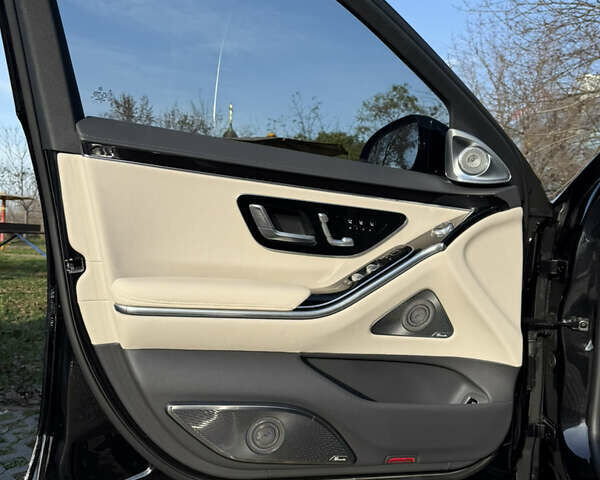 Черный Мерседес С Класс, объемом двигателя 2.93 л и пробегом 49 тыс. км за 117000 $, фото 16 на Automoto.ua