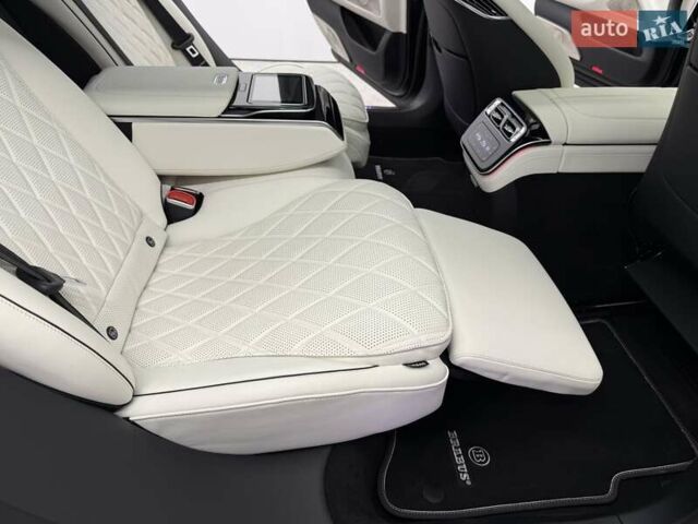 Черный Мерседес С Класс, объемом двигателя 3.98 л и пробегом 23 тыс. км за 179800 $, фото 74 на Automoto.ua