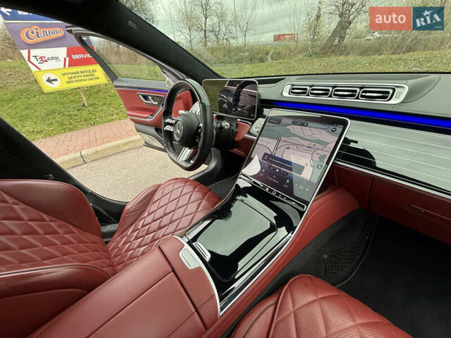 Черный Мерседес С Класс, объемом двигателя 3.98 л и пробегом 46 тыс. км за 149900 $, фото 46 на Automoto.ua