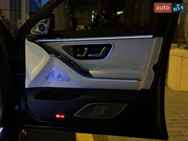 Черный Мерседес С Класс, объемом двигателя 3.98 л и пробегом 23 тыс. км за 177000 $, фото 67 на Automoto.ua