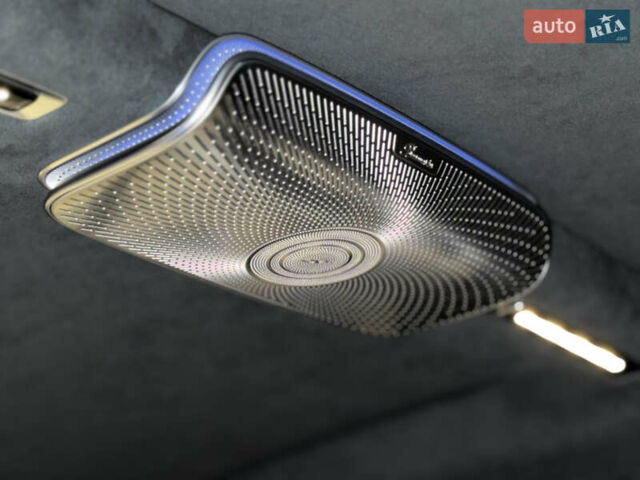 Черный Мерседес С Класс, объемом двигателя 3.98 л и пробегом 23 тыс. км за 185000 $, фото 64 на Automoto.ua