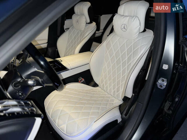 Черный Мерседес С Класс, объемом двигателя 3.98 л и пробегом 23 тыс. км за 177000 $, фото 19 на Automoto.ua