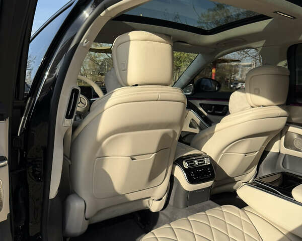 Черный Мерседес С Класс, объемом двигателя 2.93 л и пробегом 49 тыс. км за 117000 $, фото 25 на Automoto.ua