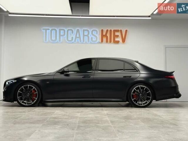 Черный Мерседес С Класс, объемом двигателя 3.98 л и пробегом 23 тыс. км за 179800 $, фото 3 на Automoto.ua