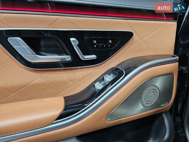 Черный Мерседес С Класс, объемом двигателя 2.93 л и пробегом 61 тыс. км за 137999 $, фото 12 на Automoto.ua