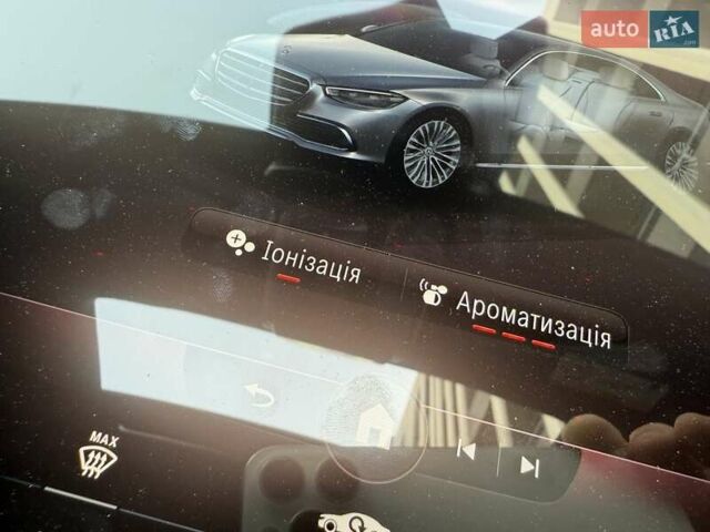 Черный Мерседес С Класс, объемом двигателя 3 л и пробегом 47 тыс. км за 109222 $, фото 12 на Automoto.ua