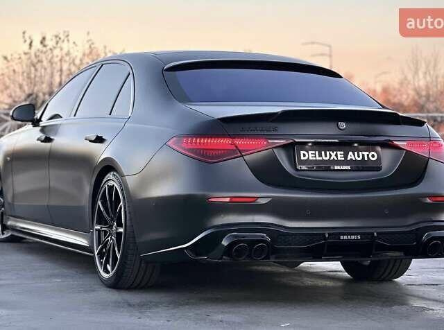 Черный Мерседес С Класс, объемом двигателя 3.98 л и пробегом 25 тыс. км за 180000 $, фото 39 на Automoto.ua