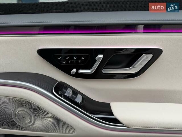 Черный Мерседес С Класс, объемом двигателя 3 л и пробегом 37 тыс. км за 120000 $, фото 38 на Automoto.ua