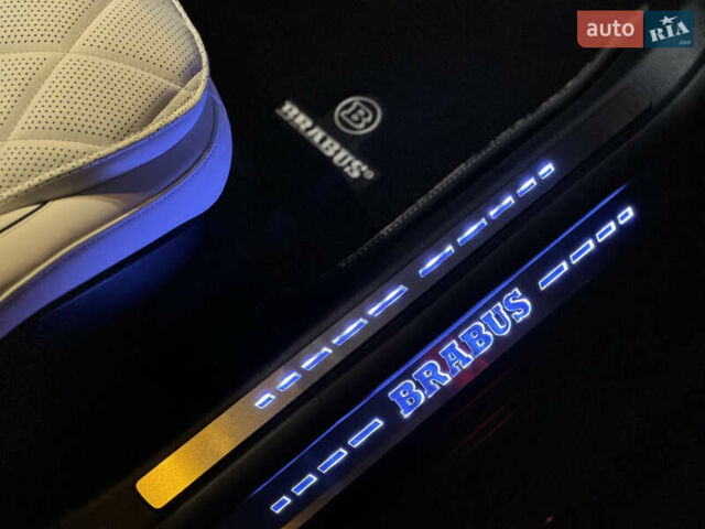 Черный Мерседес С Класс, объемом двигателя 3.98 л и пробегом 23 тыс. км за 177000 $, фото 43 на Automoto.ua
