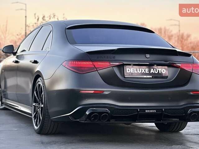 Черный Мерседес С Класс, объемом двигателя 3.98 л и пробегом 25 тыс. км за 180000 $, фото 31 на Automoto.ua