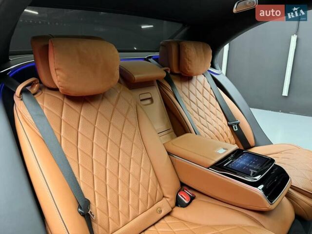 Черный Мерседес С Класс, объемом двигателя 4 л и пробегом 117 тыс. км за 113900 $, фото 49 на Automoto.ua