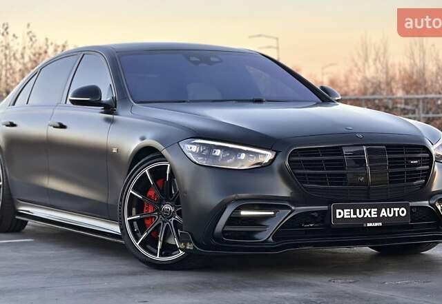 Черный Мерседес С Класс, объемом двигателя 3.98 л и пробегом 25 тыс. км за 180000 $, фото 20 на Automoto.ua