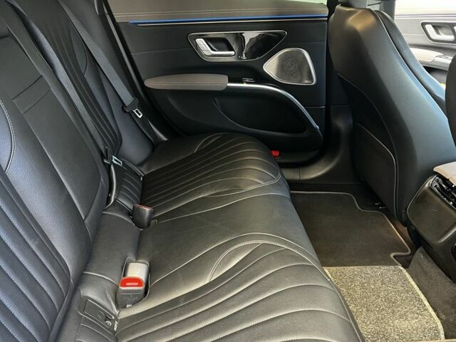 Черный Мерседес С Класс, объемом двигателя 0 л и пробегом 31 тыс. км за 47999 $, фото 9 на Automoto.ua