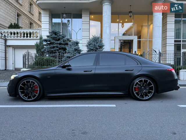 Черный Мерседес С Класс, объемом двигателя 3.98 л и пробегом 23 тыс. км за 177000 $, фото 4 на Automoto.ua