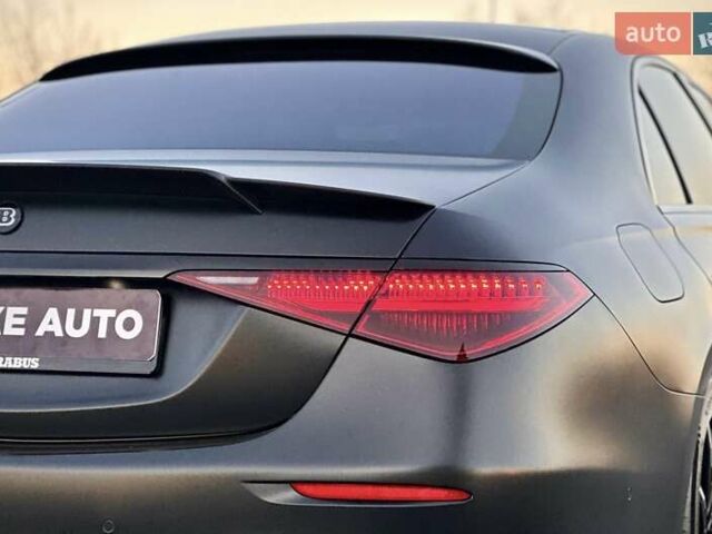 Черный Мерседес С Класс, объемом двигателя 3.98 л и пробегом 25 тыс. км за 180000 $, фото 29 на Automoto.ua
