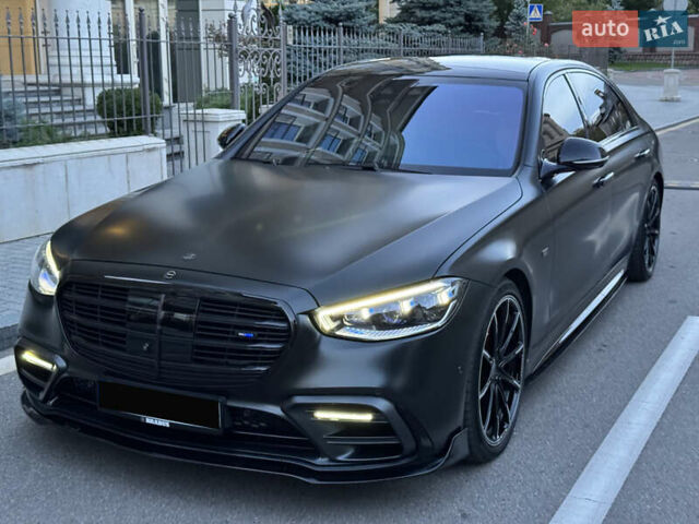 Черный Мерседес С Класс, объемом двигателя 3.98 л и пробегом 23 тыс. км за 177000 $, фото 50 на Automoto.ua