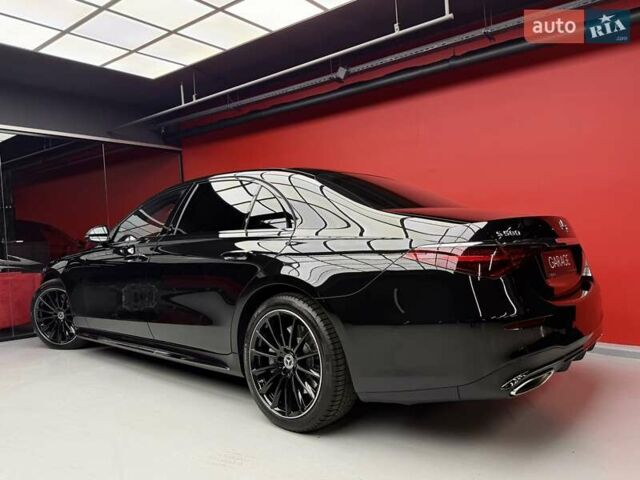 Черный Мерседес С Класс, объемом двигателя 4 л и пробегом 117 тыс. км за 113900 $, фото 19 на Automoto.ua