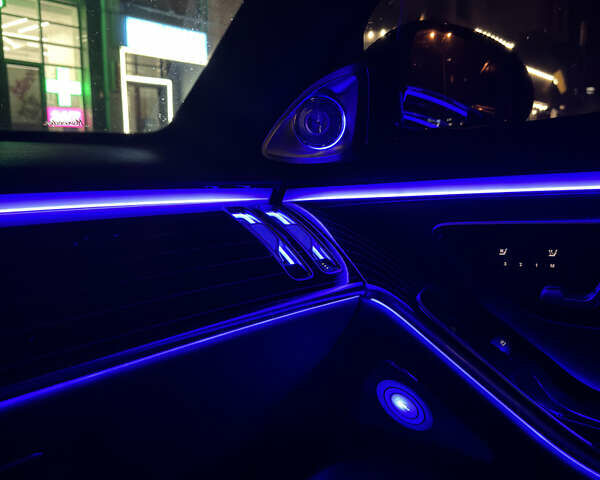 Черный Мерседес С Класс, объемом двигателя 3.98 л и пробегом 95 тыс. км за 135 $, фото 37 на Automoto.ua