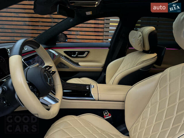 Чорний Мерседес С Клас, об'ємом двигуна 3.98 л та пробігом 30 тис. км за 165000 $, фото 18 на Automoto.ua