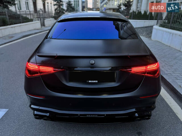 Черный Мерседес С Класс, объемом двигателя 3.98 л и пробегом 23 тыс. км за 185000 $, фото 58 на Automoto.ua