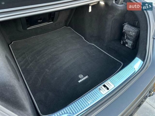 Черный Мерседес С Класс, объемом двигателя 3.98 л и пробегом 25 тыс. км за 180000 $, фото 40 на Automoto.ua