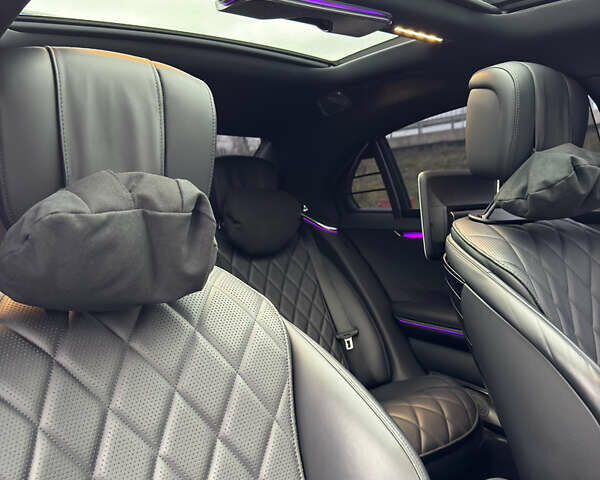 Черный Мерседес С Класс, объемом двигателя 3.98 л и пробегом 95 тыс. км за 135 $, фото 19 на Automoto.ua