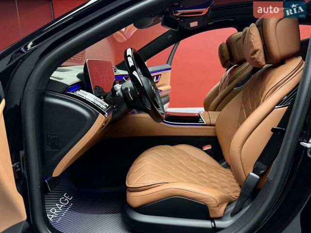 Черный Мерседес С Класс, объемом двигателя 4 л и пробегом 117 тыс. км за 113900 $, фото 27 на Automoto.ua