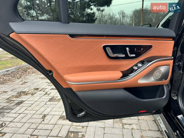 Черный Мерседес С Класс, объемом двигателя 2.93 л и пробегом 22 тыс. км за 143500 $, фото 30 на Automoto.ua