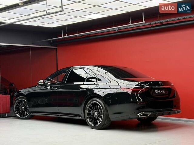 Черный Мерседес С Класс, объемом двигателя 4 л и пробегом 117 тыс. км за 113900 $, фото 23 на Automoto.ua