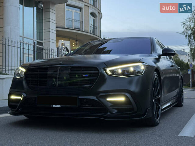 Черный Мерседес С Класс, объемом двигателя 3.98 л и пробегом 23 тыс. км за 185000 $, фото 49 на Automoto.ua