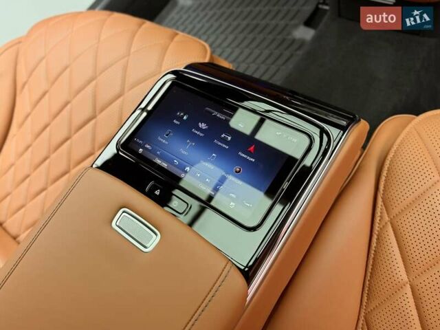 Черный Мерседес С Класс, объемом двигателя 4 л и пробегом 117 тыс. км за 113900 $, фото 51 на Automoto.ua