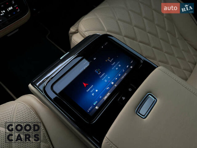 Чорний Мерседес С Клас, об'ємом двигуна 3.98 л та пробігом 30 тис. км за 165000 $, фото 31 на Automoto.ua