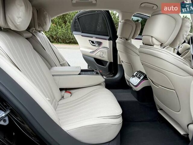 Черный Мерседес С Класс, объемом двигателя 3 л и пробегом 37 тыс. км за 120000 $, фото 40 на Automoto.ua