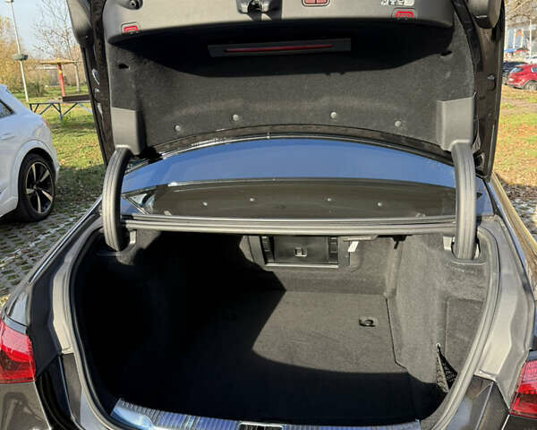 Черный Мерседес С Класс, объемом двигателя 2.93 л и пробегом 49 тыс. км за 117000 $, фото 14 на Automoto.ua