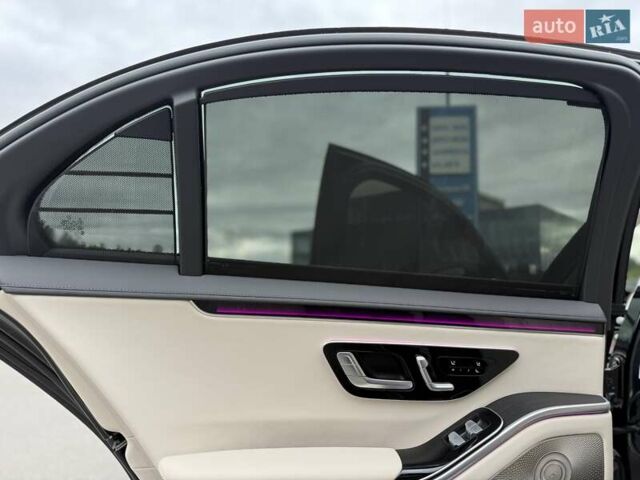 Черный Мерседес С Класс, объемом двигателя 3 л и пробегом 37 тыс. км за 120000 $, фото 47 на Automoto.ua