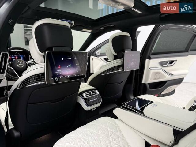 Черный Мерседес С Класс, объемом двигателя 3.98 л и пробегом 23 тыс. км за 179800 $, фото 38 на Automoto.ua