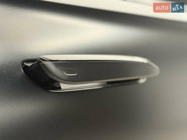 Черный Мерседес С Класс, объемом двигателя 3.98 л и пробегом 23 тыс. км за 179800 $, фото 21 на Automoto.ua