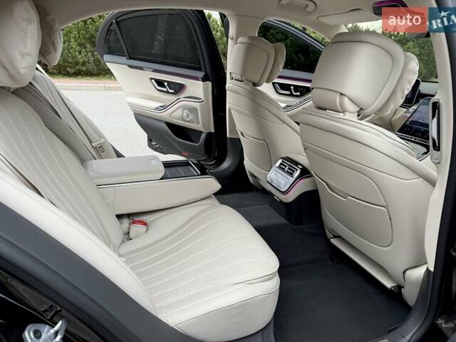 Черный Мерседес С Класс, объемом двигателя 3 л и пробегом 37 тыс. км за 120000 $, фото 41 на Automoto.ua