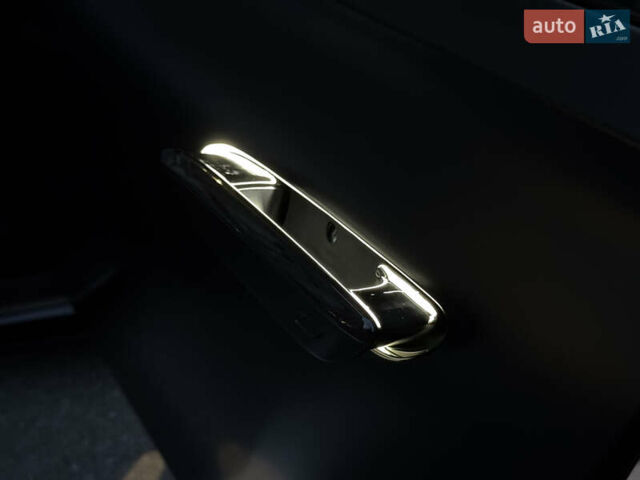 Черный Мерседес С Класс, объемом двигателя 3.98 л и пробегом 23 тыс. км за 185000 $, фото 63 на Automoto.ua