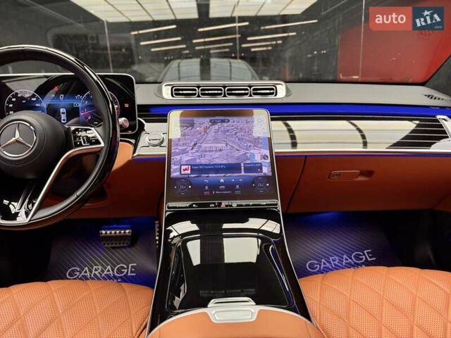 Черный Мерседес С Класс, объемом двигателя 4 л и пробегом 117 тыс. км за 113900 $, фото 35 на Automoto.ua