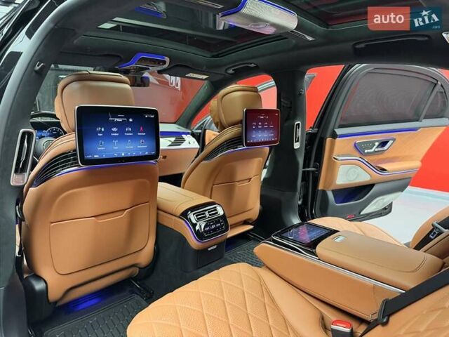 Черный Мерседес С Класс, объемом двигателя 4 л и пробегом 117 тыс. км за 113900 $, фото 43 на Automoto.ua