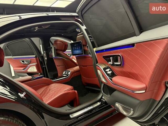 Чорний Мерседес С Клас, об'ємом двигуна 4 л та пробігом 73 тис. км за 139800 $, фото 45 на Automoto.ua