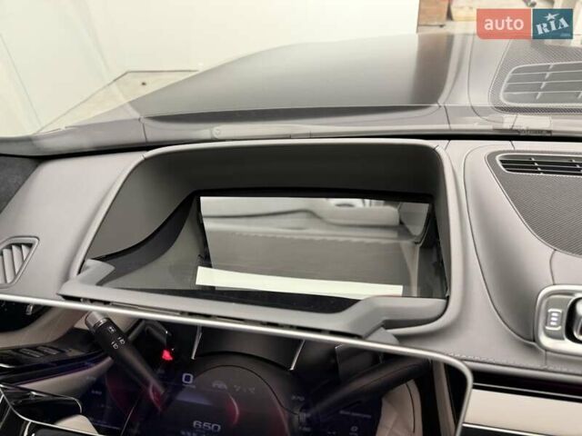 Черный Мерседес С Класс, объемом двигателя 3.98 л и пробегом 23 тыс. км за 179800 $, фото 79 на Automoto.ua