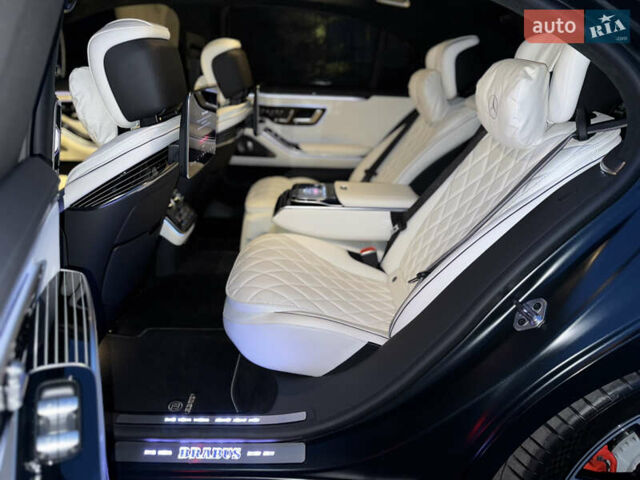 Черный Мерседес С Класс, объемом двигателя 3.98 л и пробегом 23 тыс. км за 185000 $, фото 46 на Automoto.ua