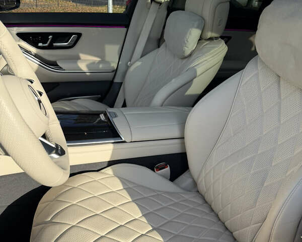 Черный Мерседес С Класс, объемом двигателя 2.93 л и пробегом 49 тыс. км за 117000 $, фото 18 на Automoto.ua