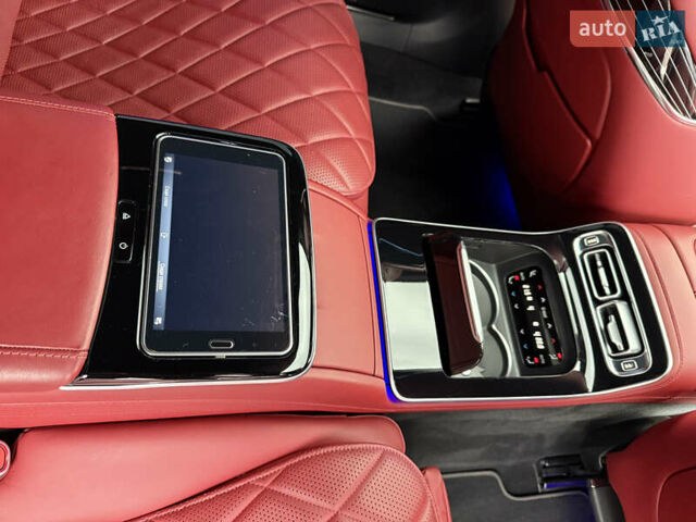 Черный Мерседес С Класс, объемом двигателя 3.98 л и пробегом 46 тыс. км за 149900 $, фото 44 на Automoto.ua