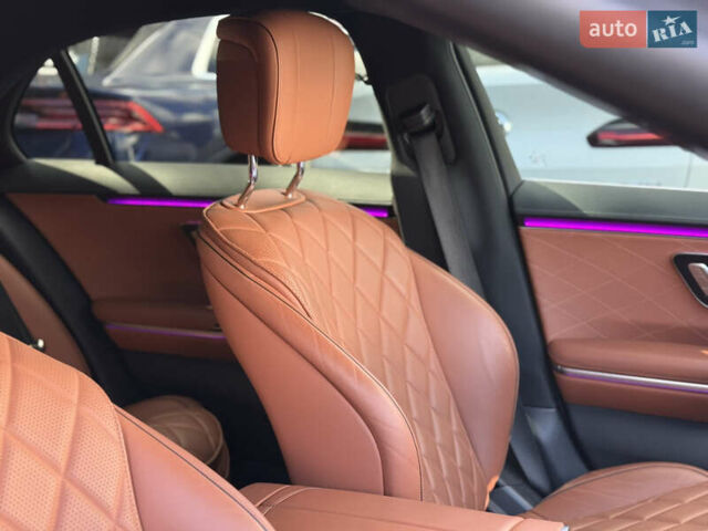 Черный Мерседес С Класс, объемом двигателя 2.93 л и пробегом 72 тыс. км за 108000 $, фото 34 на Automoto.ua