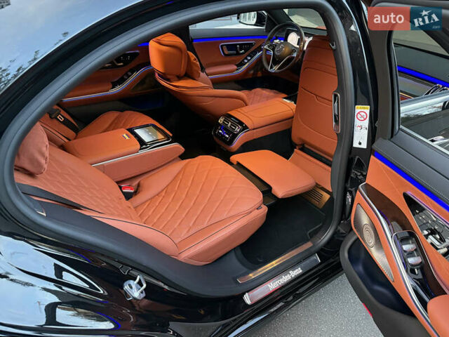 Черный Мерседес С Класс, объемом двигателя 3 л и пробегом 9 тыс. км за 145000 $, фото 72 на Automoto.ua