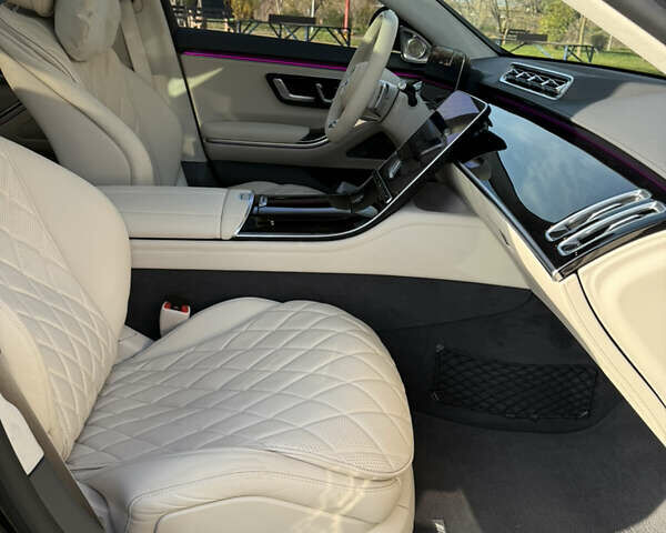 Черный Мерседес С Класс, объемом двигателя 2.93 л и пробегом 49 тыс. км за 117000 $, фото 31 на Automoto.ua